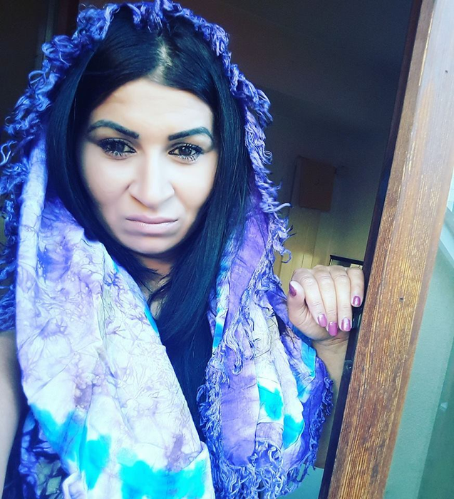 După ce a divorţat, fiica secretă a lui Ioniţă s-a schimbat radical: a slăbit şi a apelat şi la medicul estetician