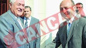 TRAIAN Basescu Si-a salutat "romanasii" In fata lui Voronin