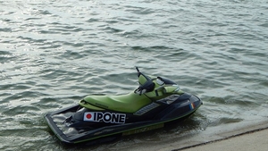 Accident cu două skijet-uri la Mamaia! Au intrat în stabilopozi