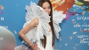 Vera Wang a „întinerit” la 76 de ani? Fanii sunt siderați de schimbarea uluitoare și o acuză de modificări secrete
