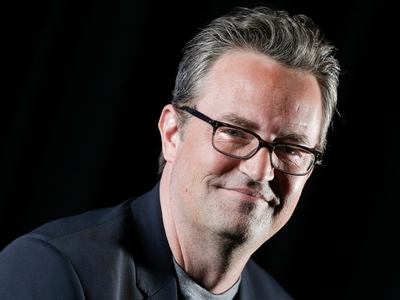 Sora lui Matthew Perry, dezvăluiri la trei ani de la moartea actorului. A cheltuit 7 milioane de dolari încercând să scape de dependență
