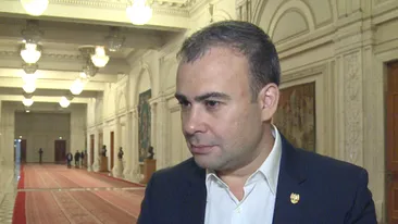 DARIUS VÂLCOV A DEMISIONAT din funcţia de ministru al Finanţelor