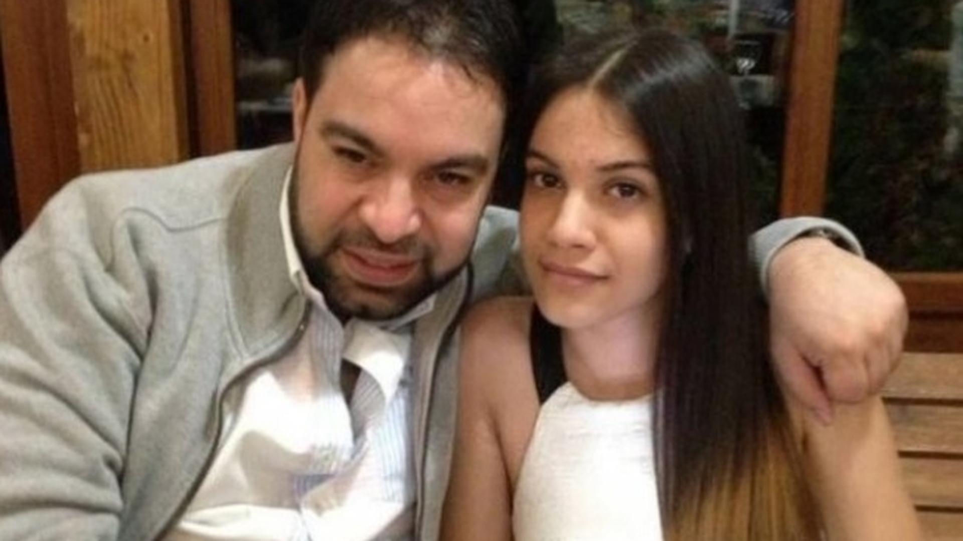 Florin Salam, cadou copleşitor pentru fiica lui cea mare! Betty a fost dată pe spate: ”Mi-ai făcut ziua mai frumoasă”