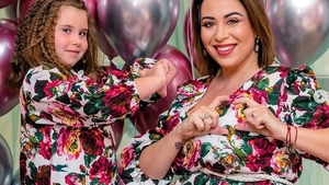 Cine este, de fapt, chelnerul „problemă” de la aniversarea Isei. Oana Roman a dezvăluit secretul! Reacția șocantă a Gabrielei Cristea: „Să-și vadă lungul nasului”. VIDEO
