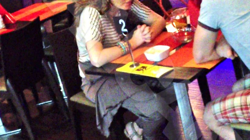 De cand a nascut Anna Lesko s-a transformat in „Anna platitoarea”, iar noi i-am filmat una dintre „tranzactii”!