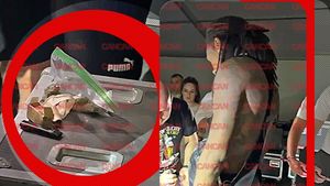 Cât cannabis au găsit asupra lui Wiz Khalifa. Polițiștii de la Crimă Organizată au percheziționat camera și mașinile! Rapperul american și-a rezervat dreptul la tăcere!