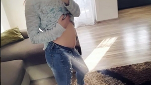 Surpriză! După Gabriela Cristea, Mirela Vaida şi Andreea Bălan, mai avem o altă graviduţă în showbiz! "La aflarea veștii m-am panicat puțin" - Primele imagini cu burtica