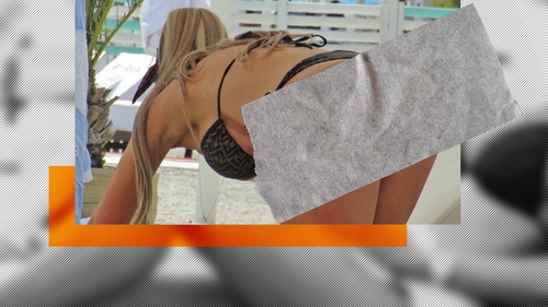 Bianca Drăgușanu s-a aplecat așa cum n-a mai făcut-o vreodată! A ”înghețat” efectiv toată Mamaia când și-a expus posteriorul!