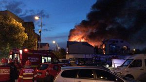 Incendiu devastator în Bucureşti! 20 de victime