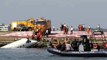 Avion prabusit in mare la Rio