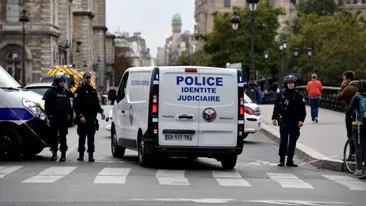 Atac armat în Paris! Mai multe persoane au fost împușcate, iar un bărbat și-a pierdut viața