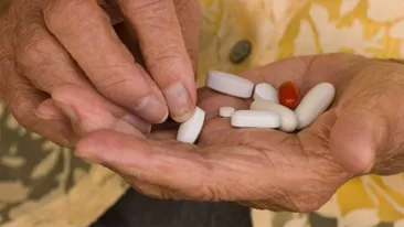 „Pastile minune” pentru bolnavii cu cancer. Zeci de mii de bolnavi înșelați