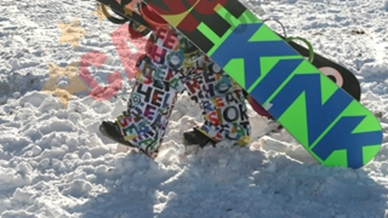 Super-acrobatii la Sibiu s-a marcat Ziua Snowboardului