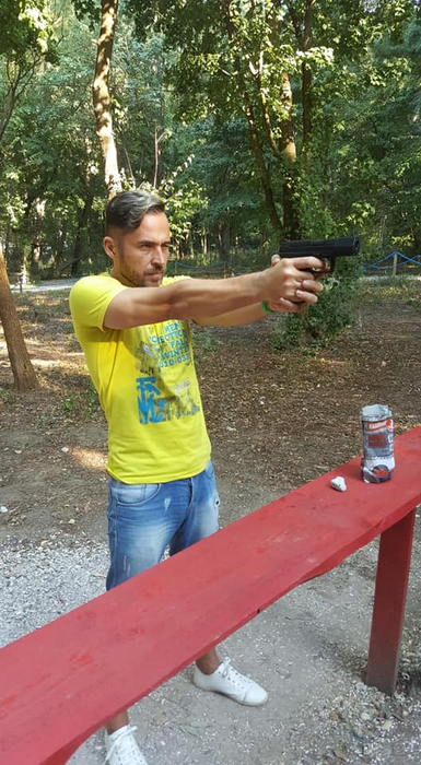 Fratele mai mic al lui Dinu Maxer a murit într-un accident cumplit. Drama neștiută din familia vedetei