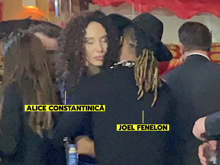 Joel îi șoptește ceva lui Alice Constantinică  (Foto: CANCAN.RO)