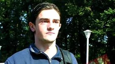 Razvan Cocis face naveta pentru o blonda de 20 de ani