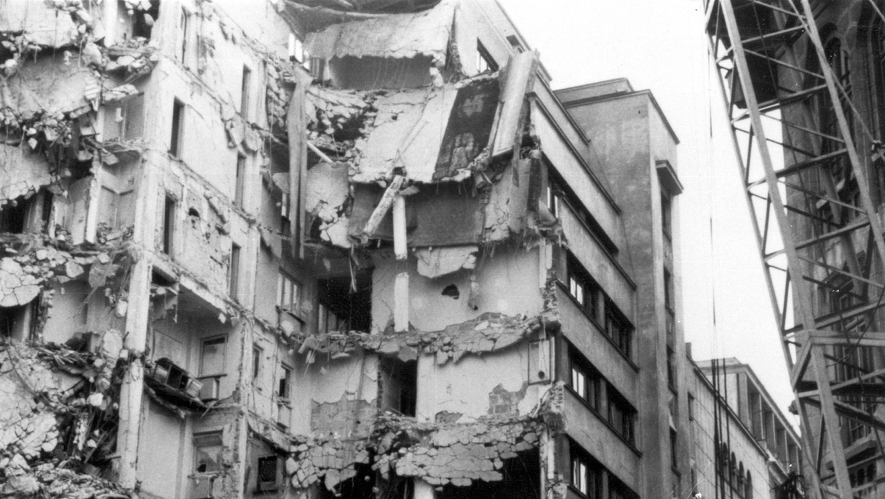 Imagini de colecţie de la cutremurul din 1977