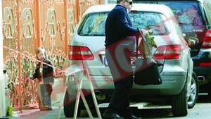 Romanita si-a dat fiul fostilor socri