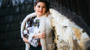 Mihaela Grindean a lansat primul album, iar acum... Interpreta de muzică populară propune ca una dintre melodii să fie imnul vânătorilor!