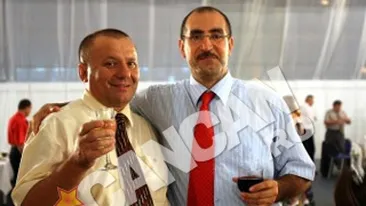 Blestemele se tin lant de amantul Oanei Cornu! In doar cateva zile, Waari Ghessan a fost pradat de hoti si a incasat bani falsi