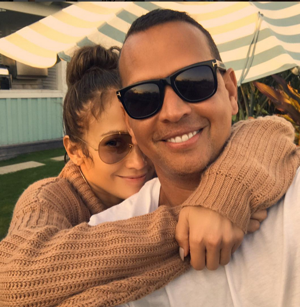 Jennifer Lopez se mărită?! Anunţul făcut de cântăreaţă:”Simt că pot spune asta“