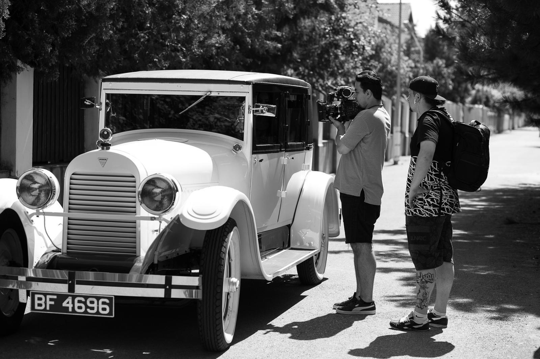 Mașina lui Al Capone, în cel mai nou videoclip lansat de Loulou