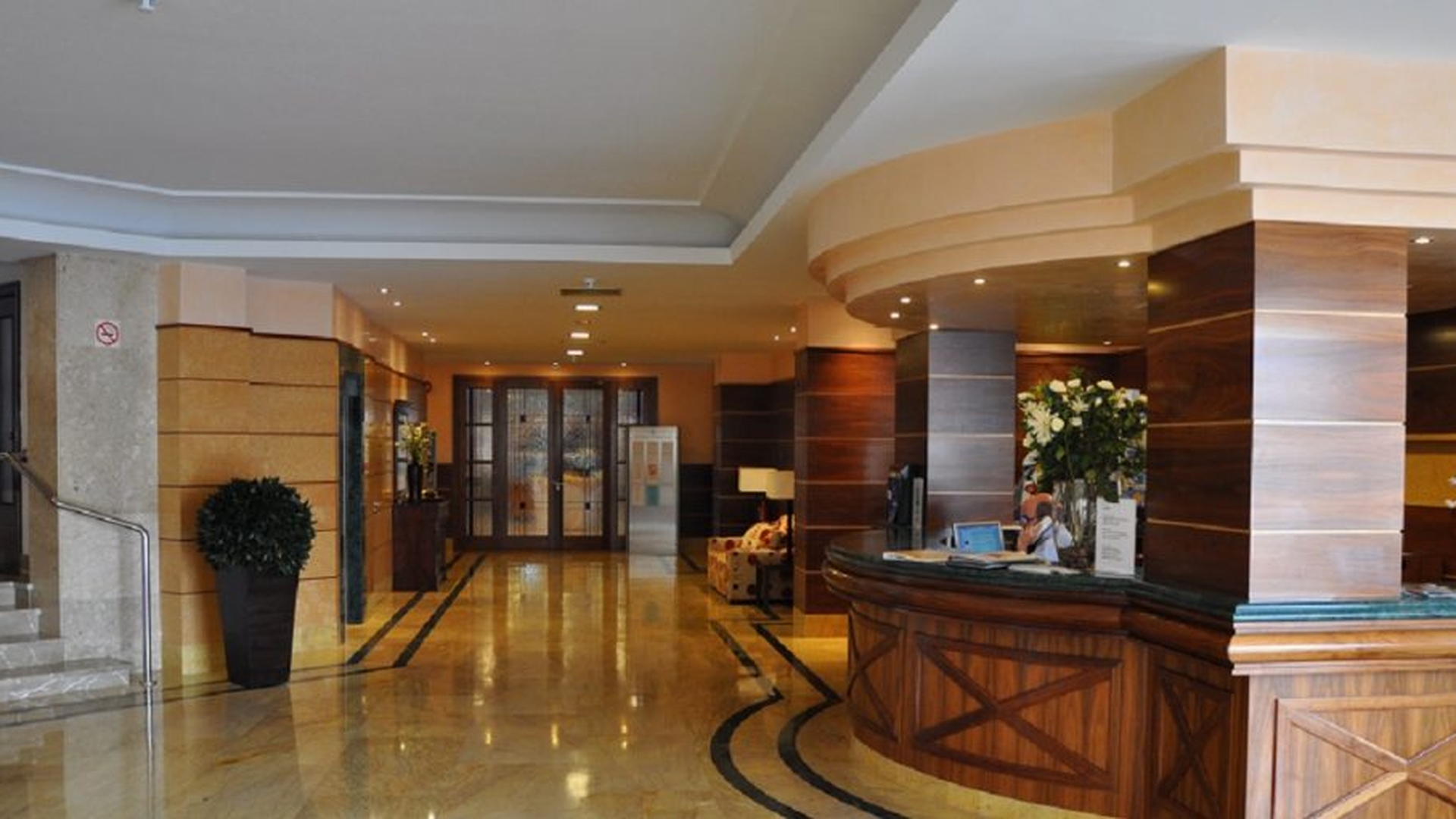 Cum vor fi servite mesele în hoteluri, începând cu 15 mai. Anunțul oficial al autorităților