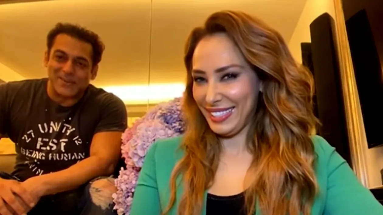 Cum s-au comportat Iulia Vântur și Salman Khan la prima apariție TV în România. Cei doi au fost copleșiți de emoții la emisiunea lui Măruță | VIDEO