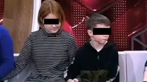 A născut! Fetița de 13 ani, care a  susținut că a rămas însărcinată cu un băiețel de zece ani, a devenit mămică. „Nu mi-am imaginat că nașterea va fi așa”