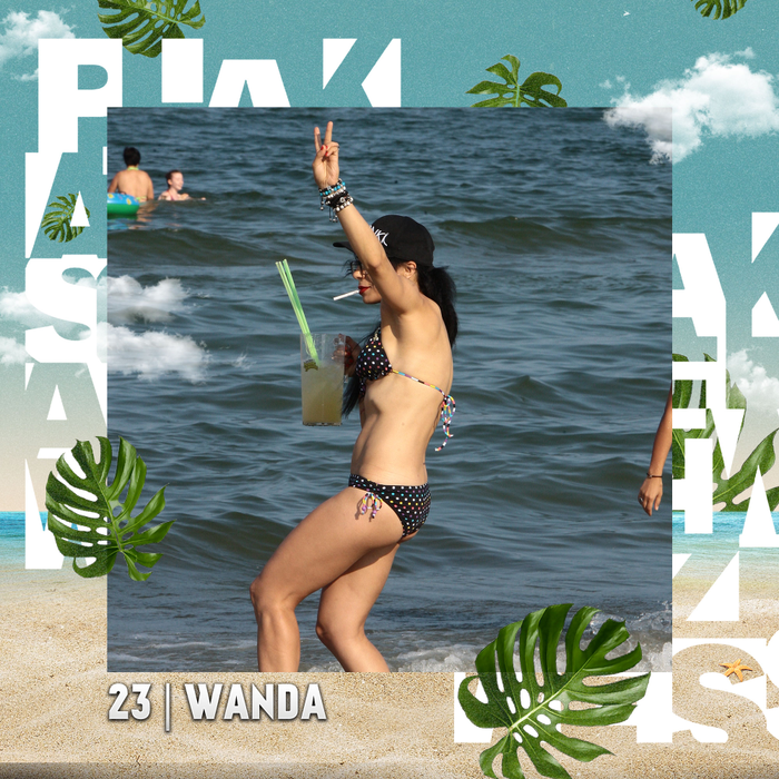 Top 30 sexy-vedete care aleargă în valuri, pe sfârșit de sezon. Pe ce locuri s-au “clasat” Antonia, Delia, Carmen Brumă sau Ioana Filimon