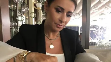 Cum a fost fotografiată Anamaria Prodan într-un mall din Las Vegas. Americanii și-au dat coate când au văzut-o