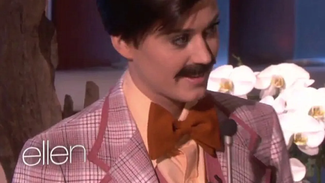 Frumuşica artistă Katy Perry s-a îmbrăcat ca un bărbat şi...îi stă foarte bine! Voi ce credeţi?