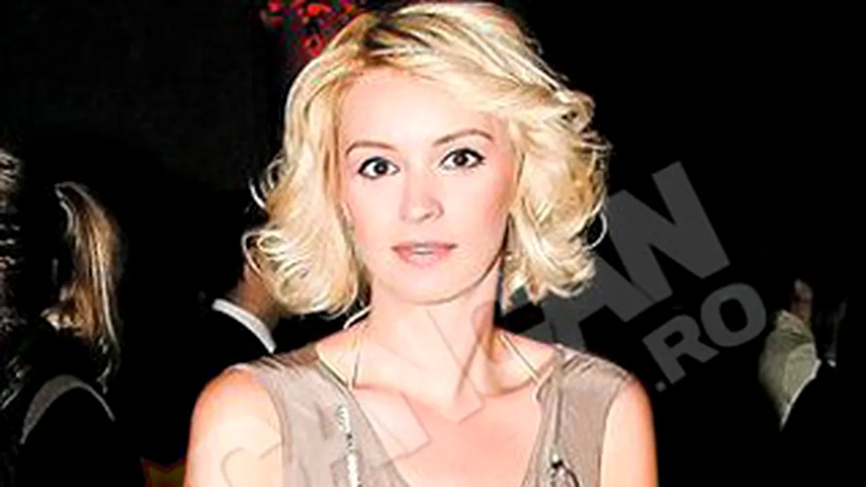 Diana Dumitrescu a ratat pregatirile de Craciun din cauza racelii. Vezi ce traditie au vedeta si Ducu!