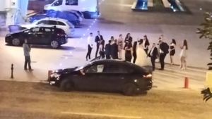 Imaginile au devenit virale! Ce au făcut acești tineri din Vaslui, după ce au furat mireasa de la nuntă