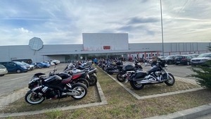 Auchan și Leroy Merlin amenajează un spital de 7.500 mp pentru bolnavii de COVID-19