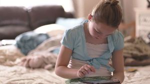 Copiii, veriga slabă în ceea ce privește informațiile despre COVID-19. Aceștia ar fi predispuși la depresie și anxietate