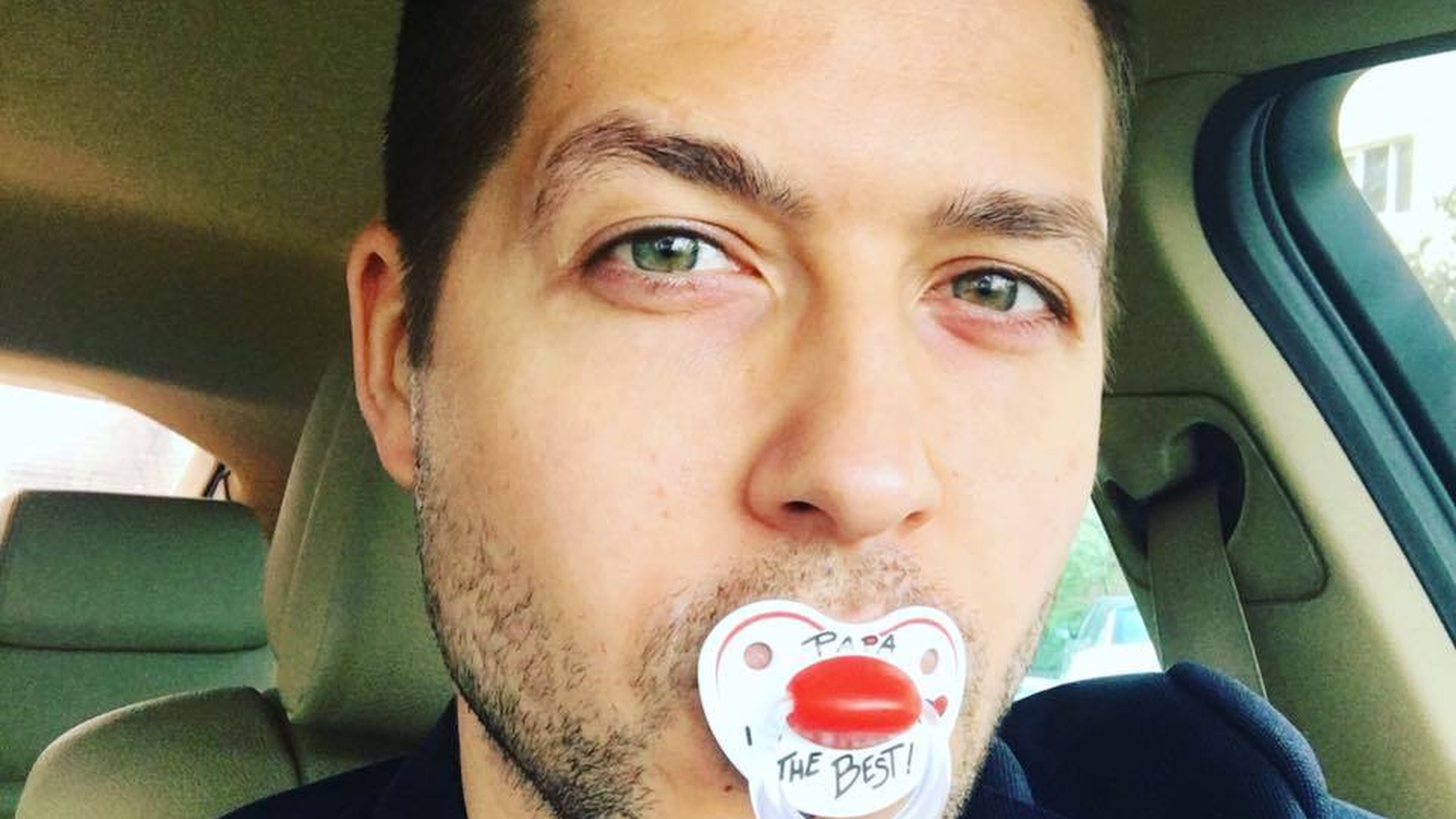 Jorge îşi creştinează azi băieţelul! Prima imagine de la eveniment
