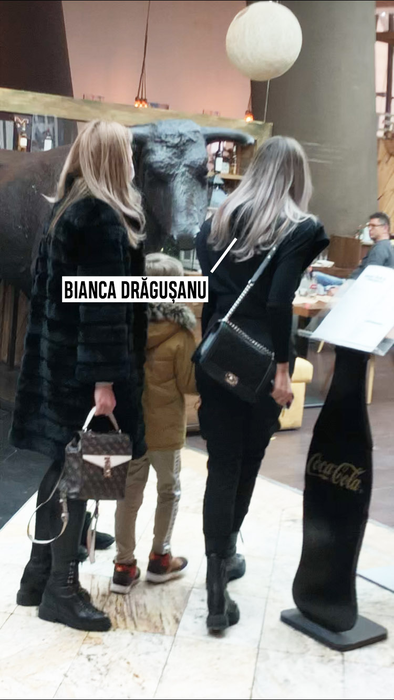 Bianca a mers la un restaurant din mall împreună cu cei dragi