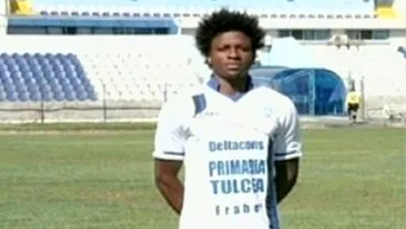 Tragedie la Balotesti, in timpul unui meci! Un fotbalist nigerian de la CS Tulcea a murit pe teren