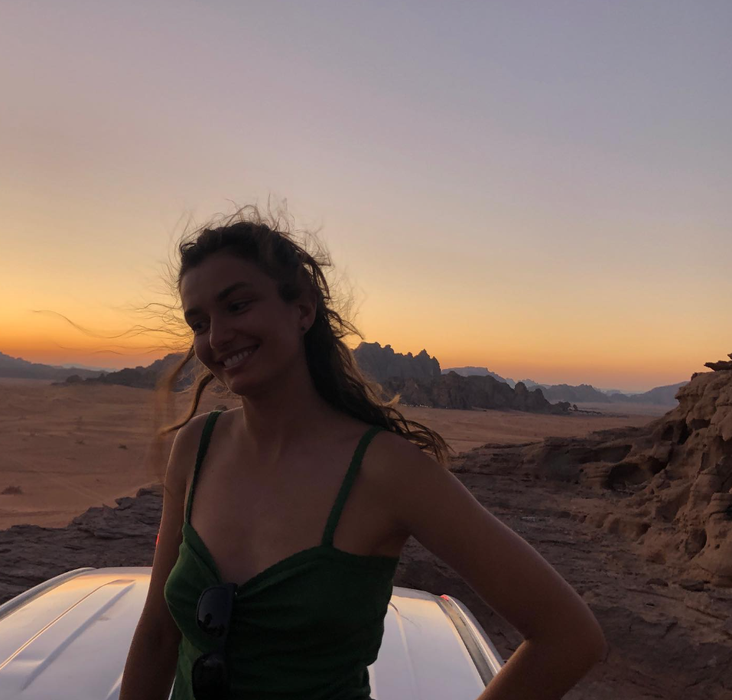 Andreea Diaconu, modelul român care a defilat alături de celebrități renumite/ Sursa foto: Instagram