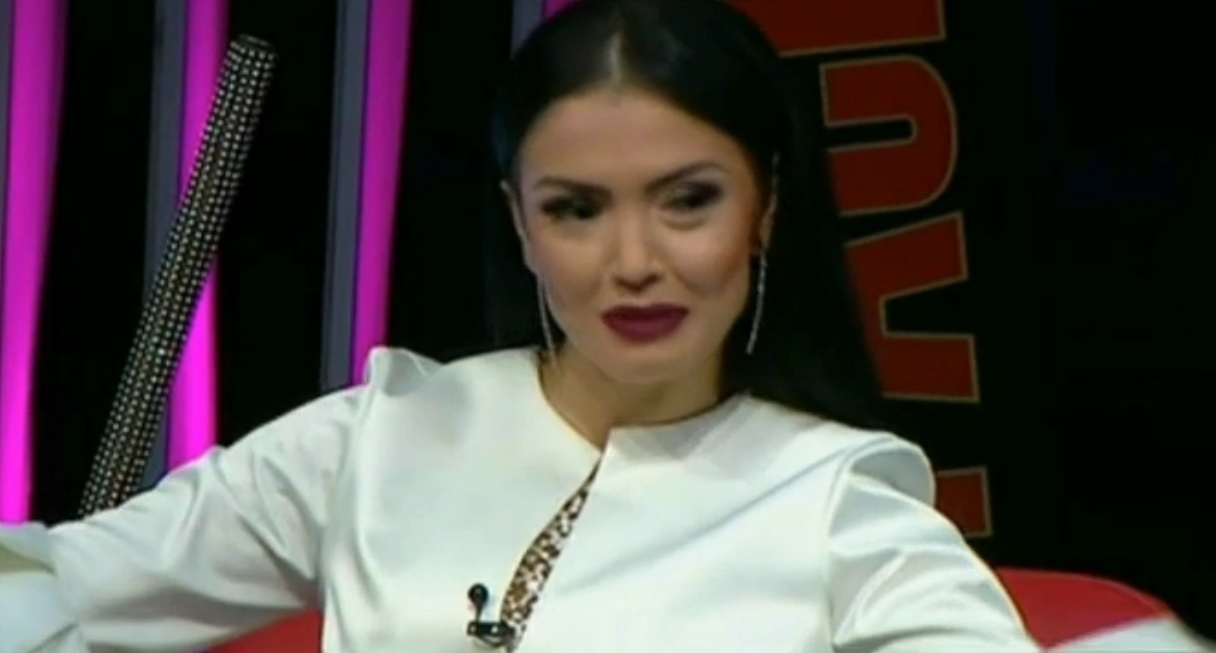 Iulia Albu a întrebat-o în direct pe Andreea Mantea dacă este însărcinată