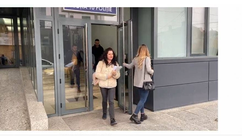 Tentativă de viol într-o scară de bloc din București! A fost demarată ancheta VIDEO