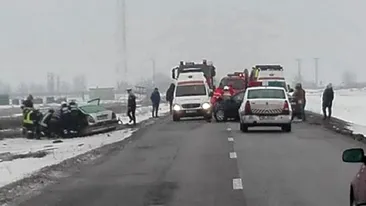 Accident înfiorător în județul Arad. Un om a murit, iar alte alți trei au fost răniți