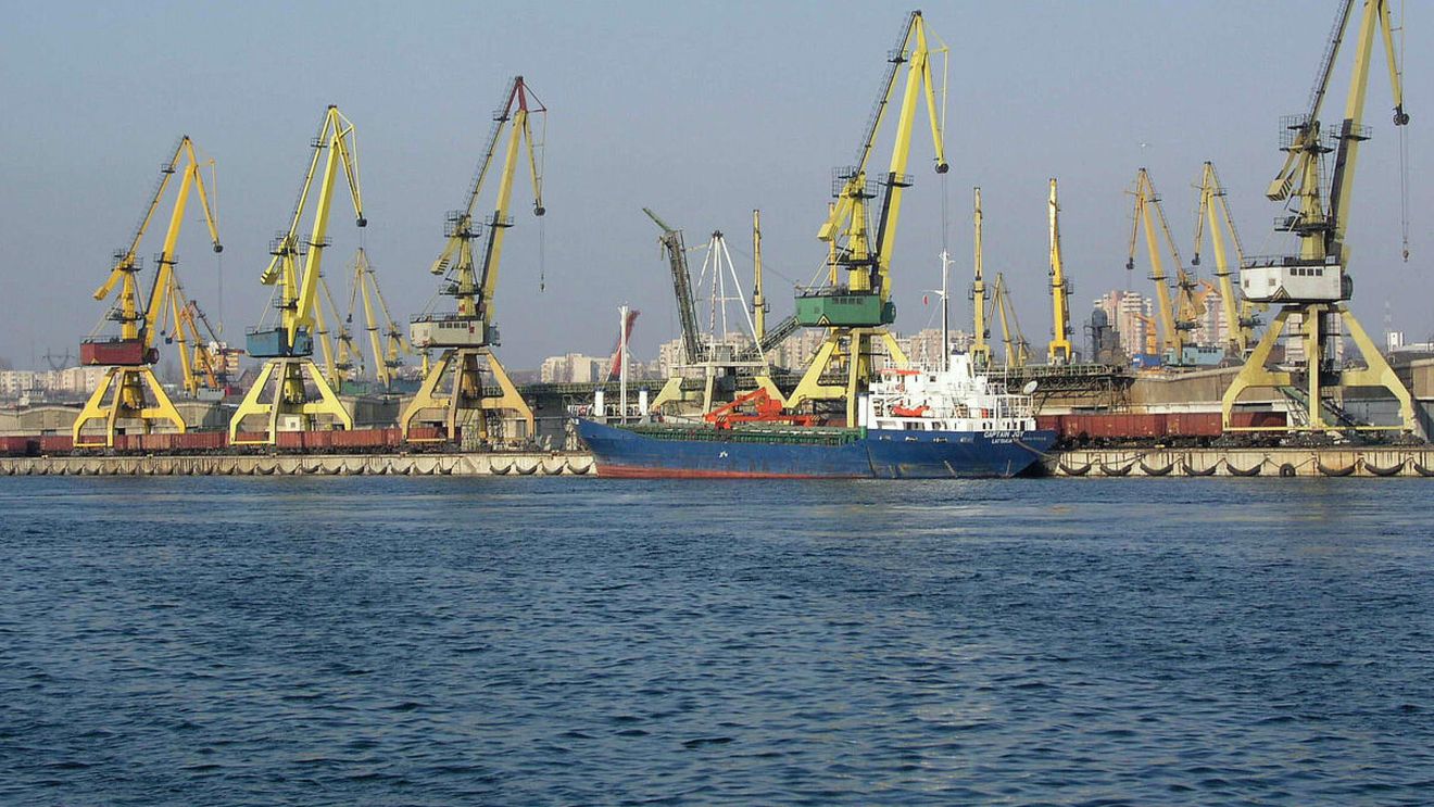 Anchetă anti-corupţie de amploare în portul Constanţa! Ei sunt primii 7 reținuți în dosar