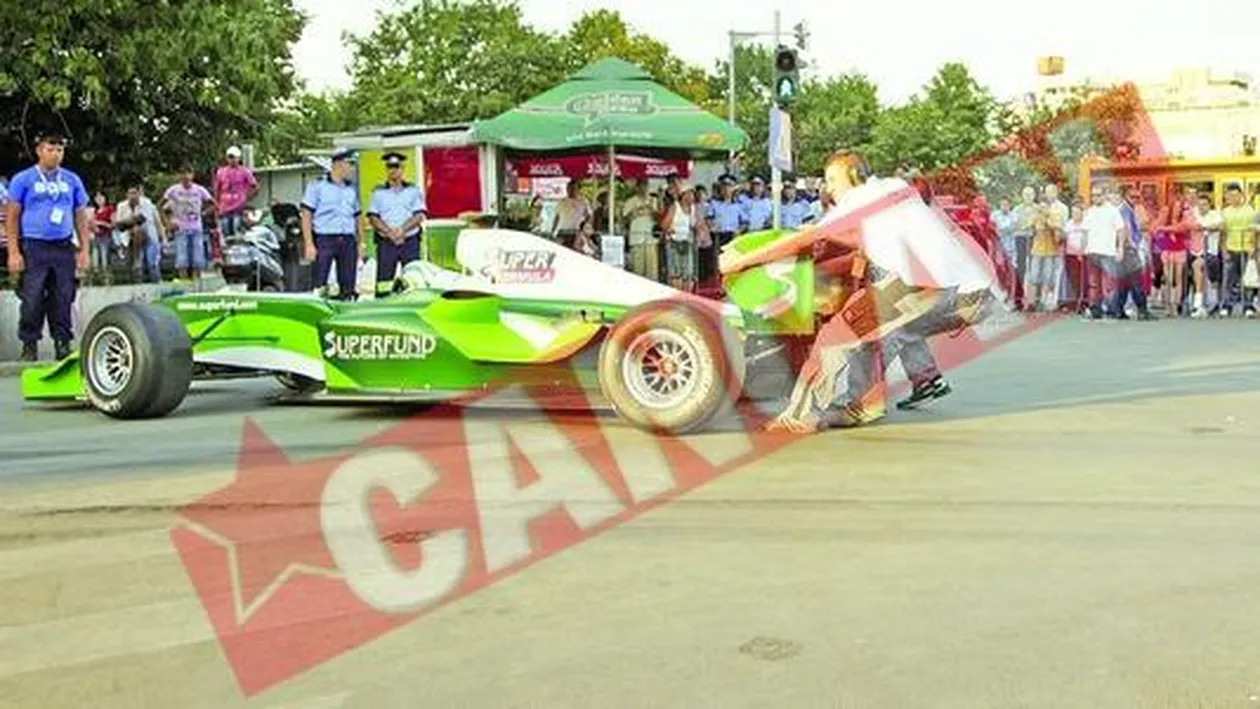 Parada de la F3, incetinita de politisti!