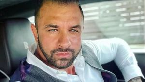 Alex Bodi îl atacă dur pe Dorian Popa, după ce artistul s-a dezis de Călin Donca: „Ești cel mai mare Iuda”