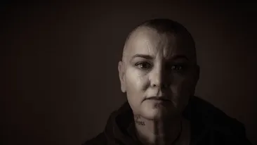 Fiul solistei Sinéad O’Connor s-a sinucis. Tânărul avea doar 17 ani