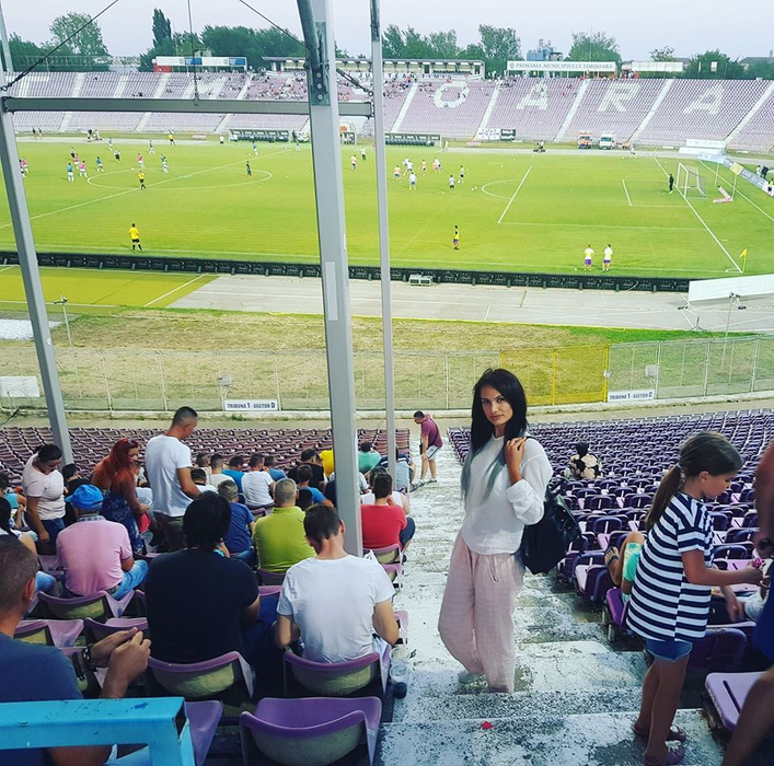 După ce Bianca de la “Insula iubirii“ l-a acuzat pe Liviu că a bătut-o, cei doi au fost fotografiaţi în timp ce…
