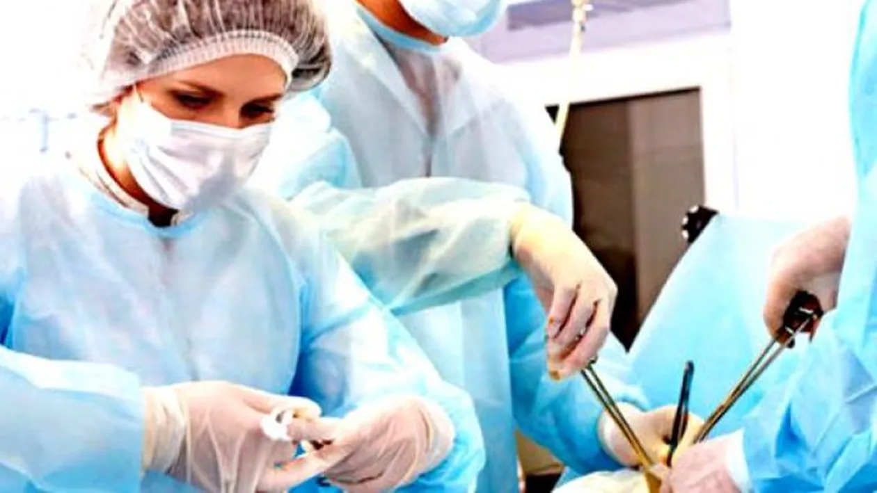 Cazul fetei din Sinaia cu tifonul uitat în corp, după operație! Ce fac acum medicii