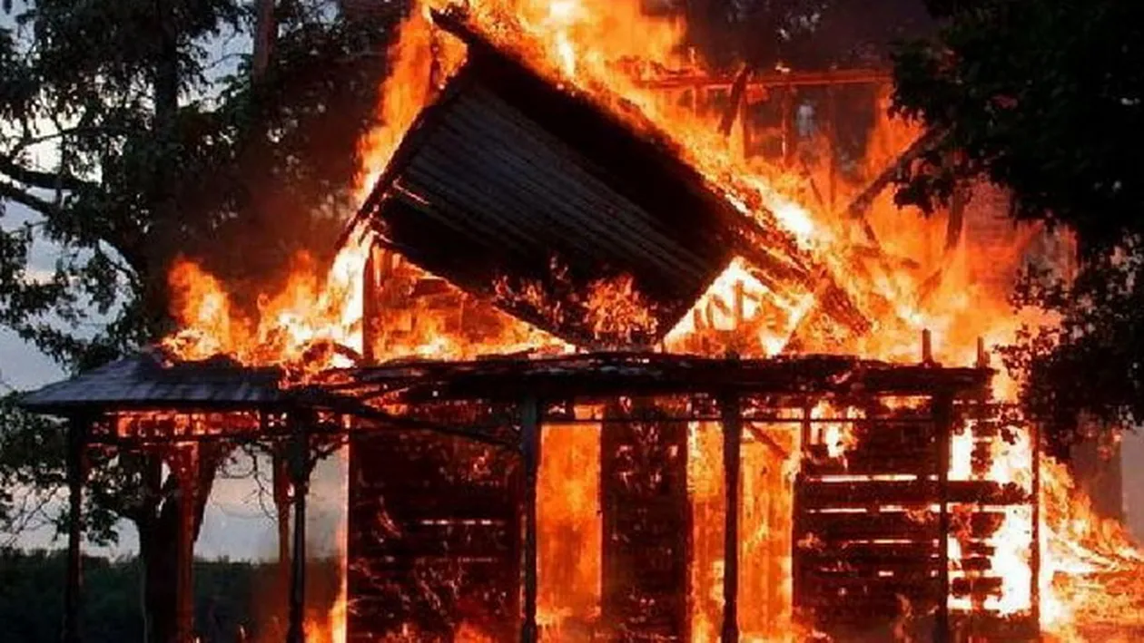 Ultima ora! Incendiu devastator in Vaslui! Un barbat si-a pierdut viata!